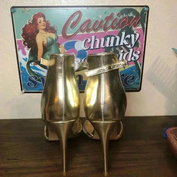 VENUS Strappy Gold Heels - Picture 12 of 13